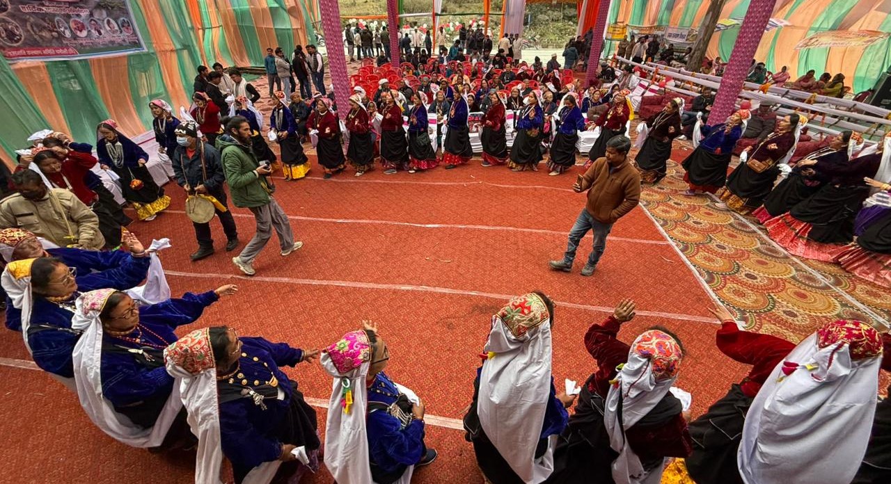 जनजाति समाज की युवा पीढ़ी अपनी जड़ों से जुड़ी रहेःदौलत