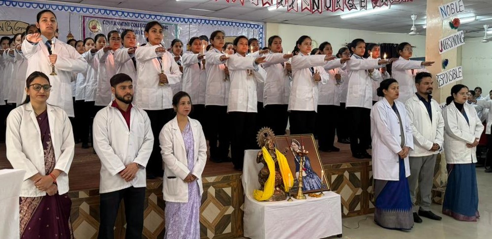 नर्सिंग छात्रों ने ली मरीजों की बेहतर सेवा का संकल्प
