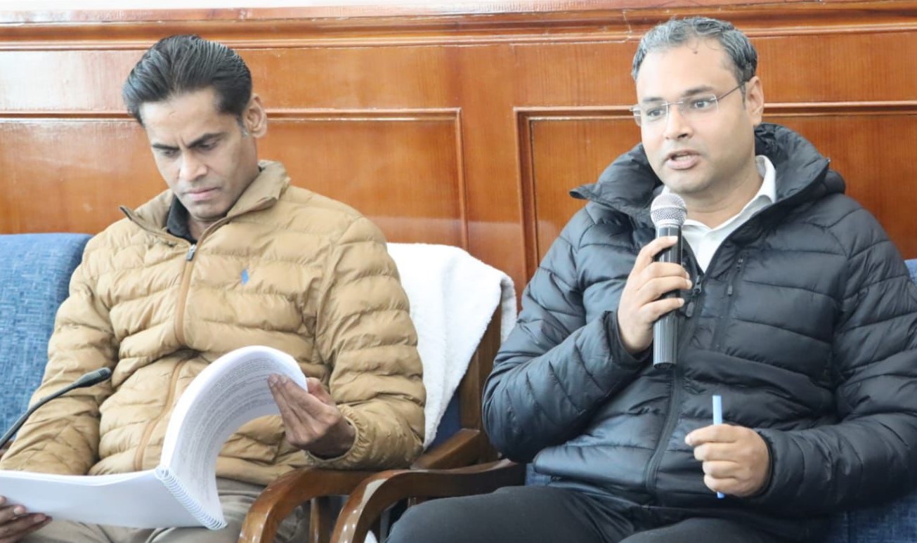 शांति व्यवस्था बनाए रखने को सतर्कता के साथ मुस्तैद रहेंगे पुलिसकर्मी