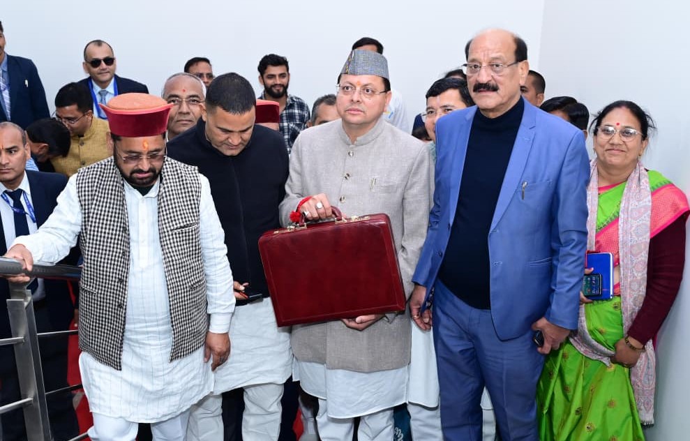 उत्तराखंड का ₹1,11,703.21 करोड़ का बजट विधान सभा में पेश
