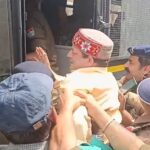 काशी सिंह ऐरी तथा पुष्पेश त्रिपाठी पांडुवाखाल में गिरफ्तार