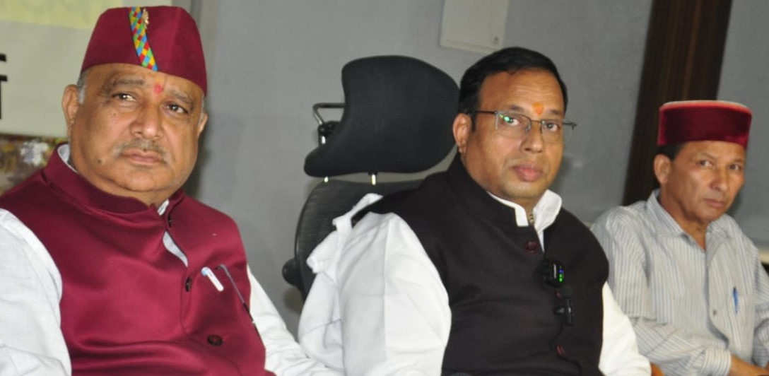 चारधामों में निर्धारित दूरी तक मोबाइल और वीडियोग्राफी पर रहेगा प्रतिबंध