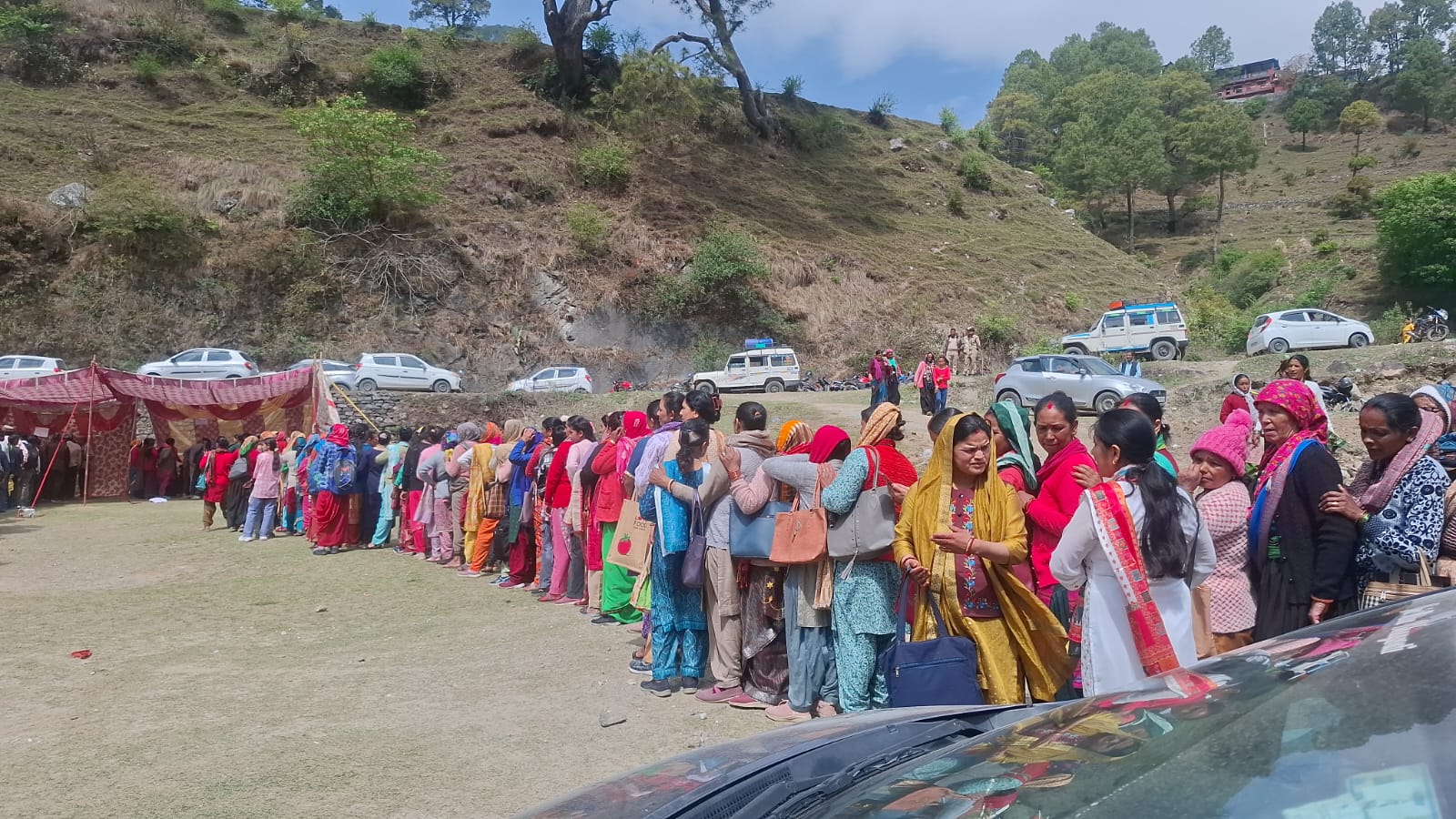 देवाल में 1015 लोगों का स्वास्थ्य परीक्षण, निशुल्क दवा दी