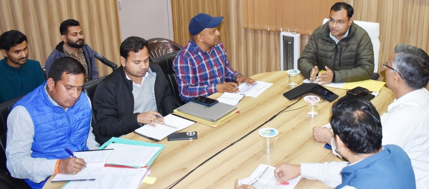 पिटकुल के संचालित कार्यों को जल्द पूरा करने के डीएम ने दिए निर्देश