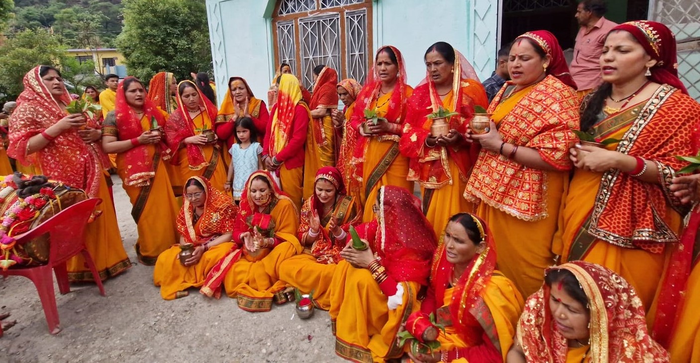 खल्ला गांव में लक्ष महायज्ञ और देवी भागवत का शानदार आगाज