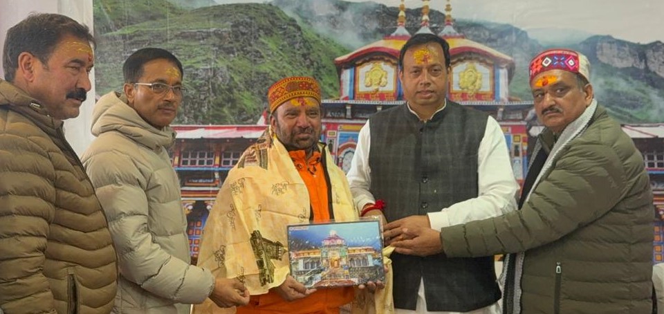 उद्योगपति महेंद्र शर्मा ने बीकेटीसी दिया 1.01 करोड़ का दान
