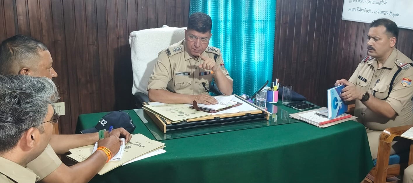 लंबित विवेचनाओं के शीघ्र निस्तारण के सीओ ने दिए निर्देश