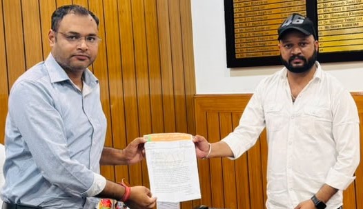 लापता किशोरी की खोज खबर को सीएम से लगाई गुहार