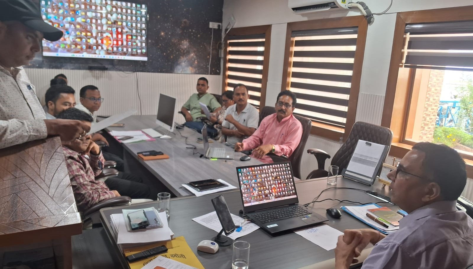 काली चट्टान के स्थाई समाधान को लेकर सीडीओ से मिले जनप्रतिनिधि