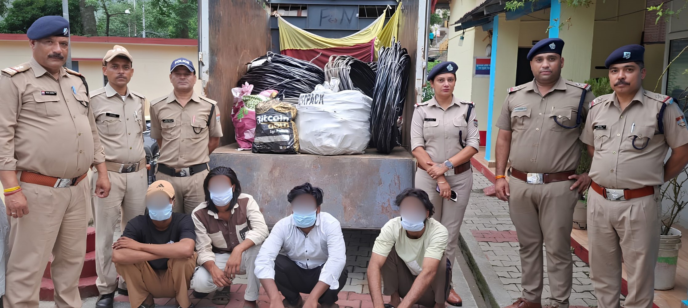 बिजली परियोजना चोरी का खुलासा, चार आरोपी गिरफ्तार
