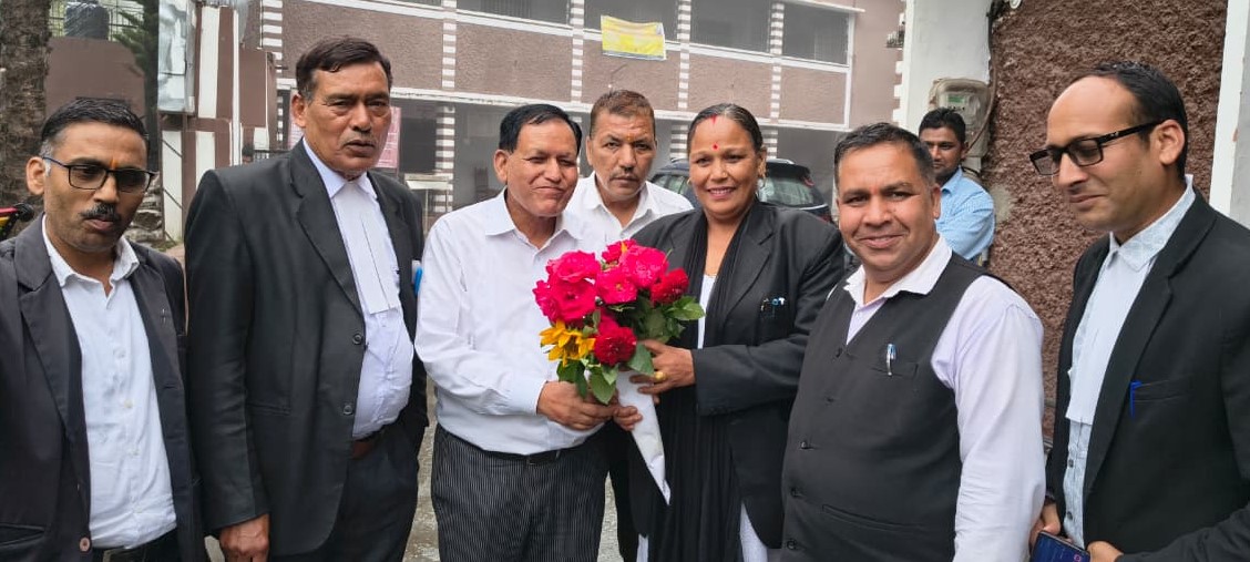 चमोली बार एसोसिएशन के फिर अध्यक्ष बने भरत सिंह रावत
