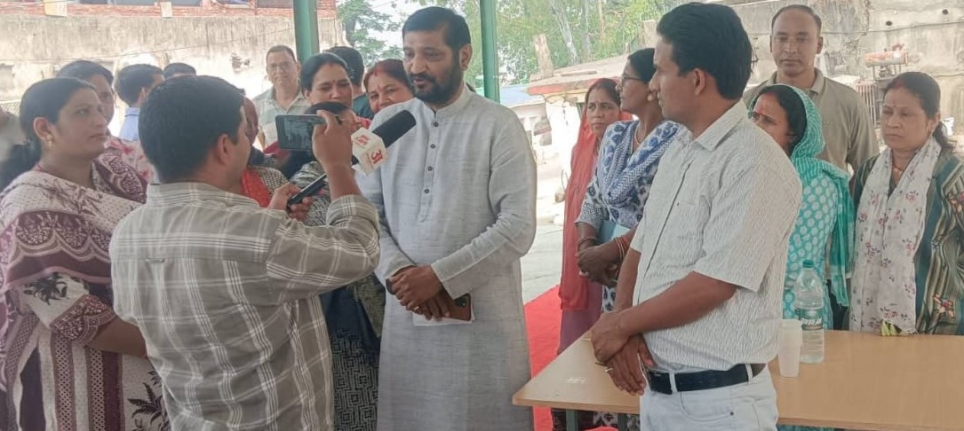 कर्णप्रयाग के आपदा प्रभावितों का आंदोलन स्थगित