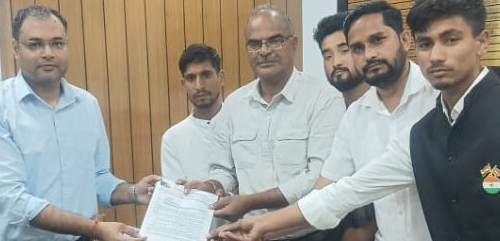 सरकारी जमीन बेचने की कवायद पर भड़की यूकेडी