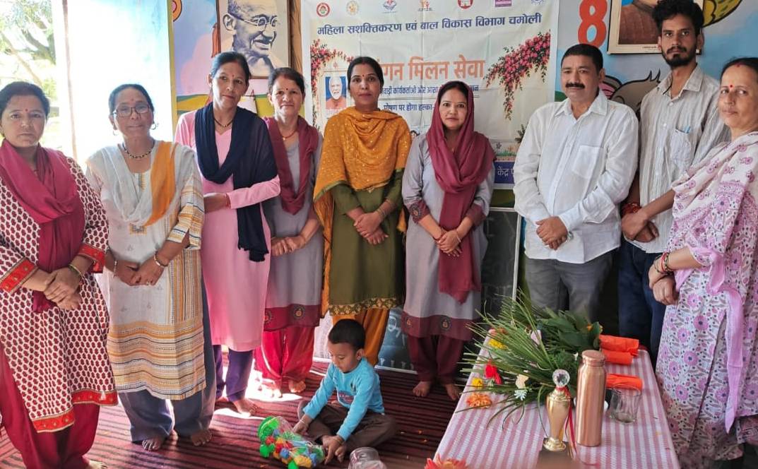 सुभाषनगर में चला गर्भवती गोद भराई कार्यक्रम