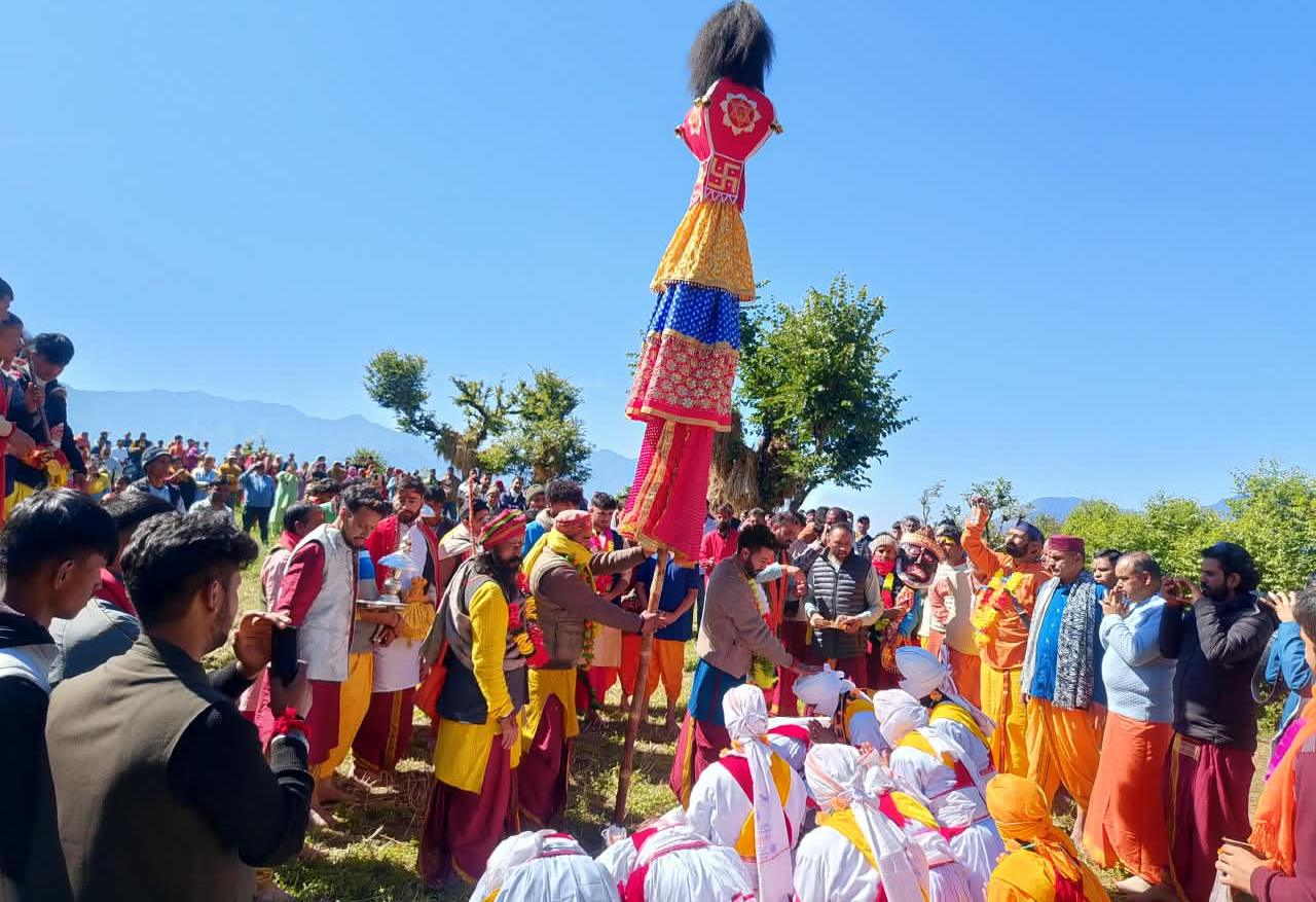 चमेठी की चंडिका देवी 251 वर्षों बाद बन्याथ यात्रा पर निकलीं