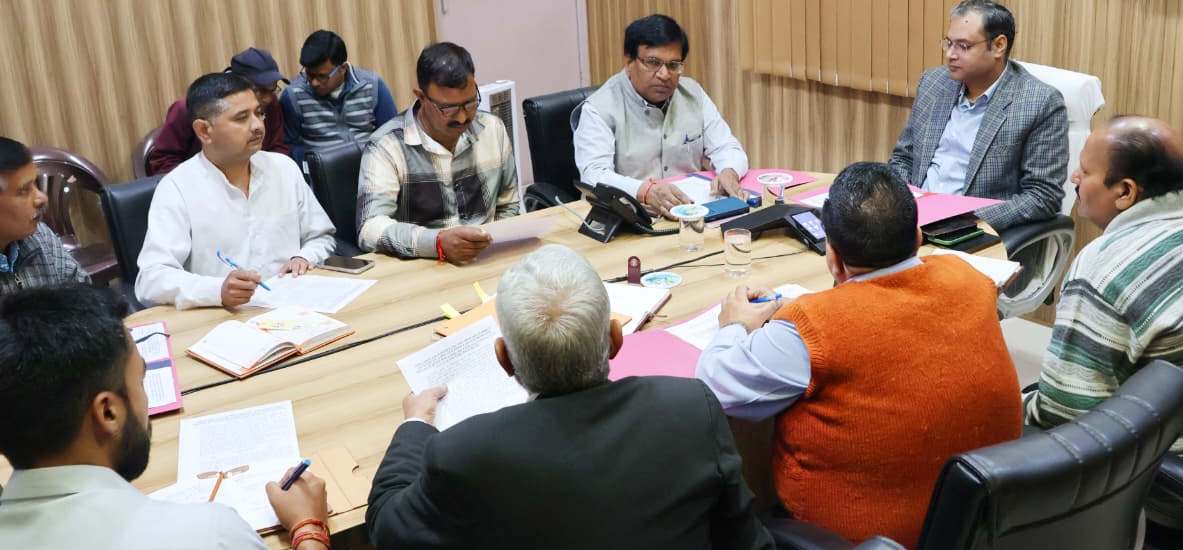 चमोली जिले में 23 से ईवीएम-वीवीपैट की फस्र्ट लेवल चेकिंग