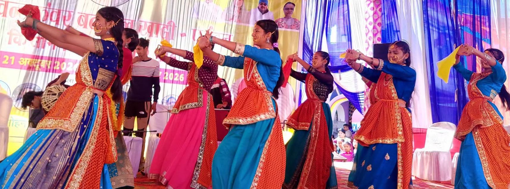 बधाणी संस्था के कलाकारों के नाम रही मेले की पहली सांस्कृतिक संध्या